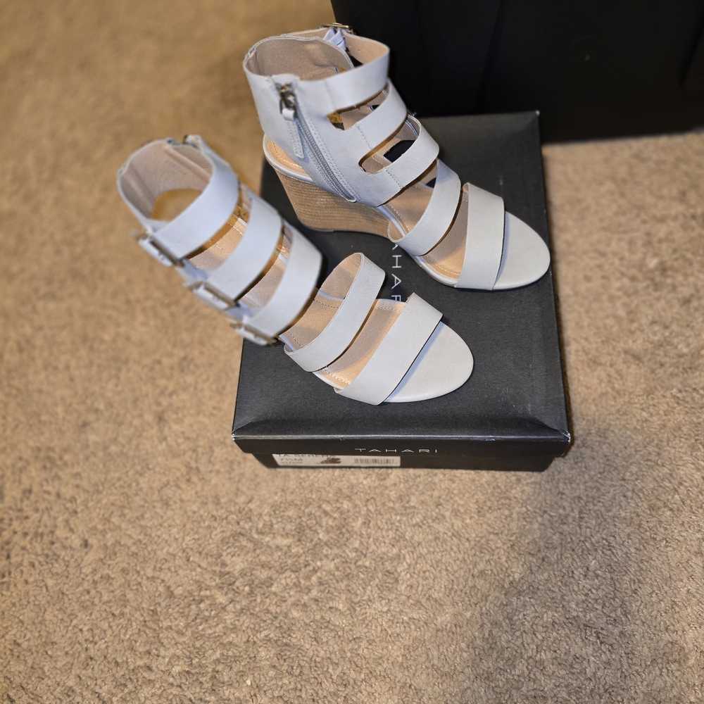 Tahari Serena White Strappy Wedge Sandals Size 7.5